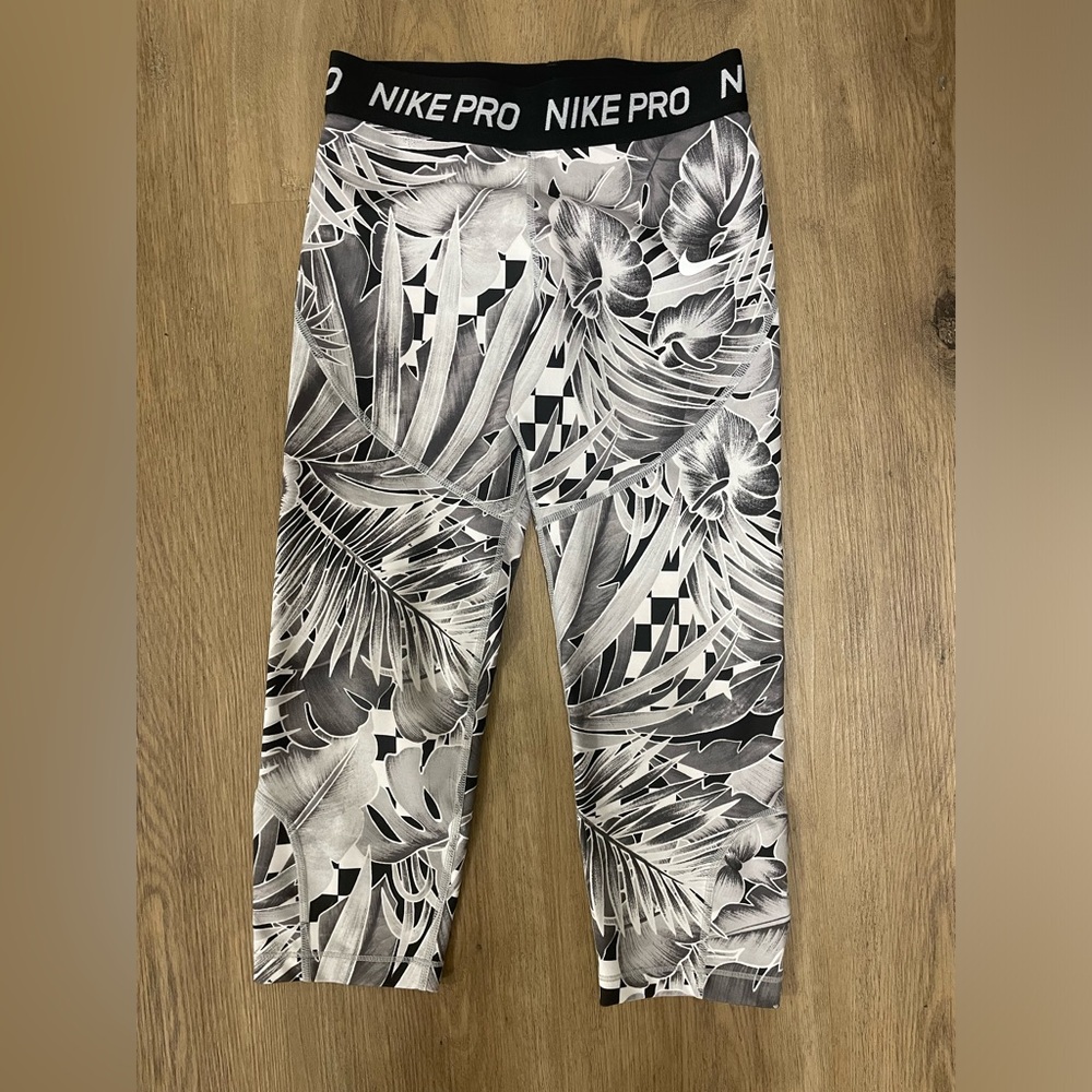 Nike Pro Monochrome Tropical‎ Leggings